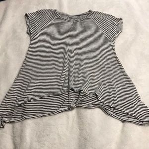 Girls Pullover Knit Top With Handkerchief Hem.